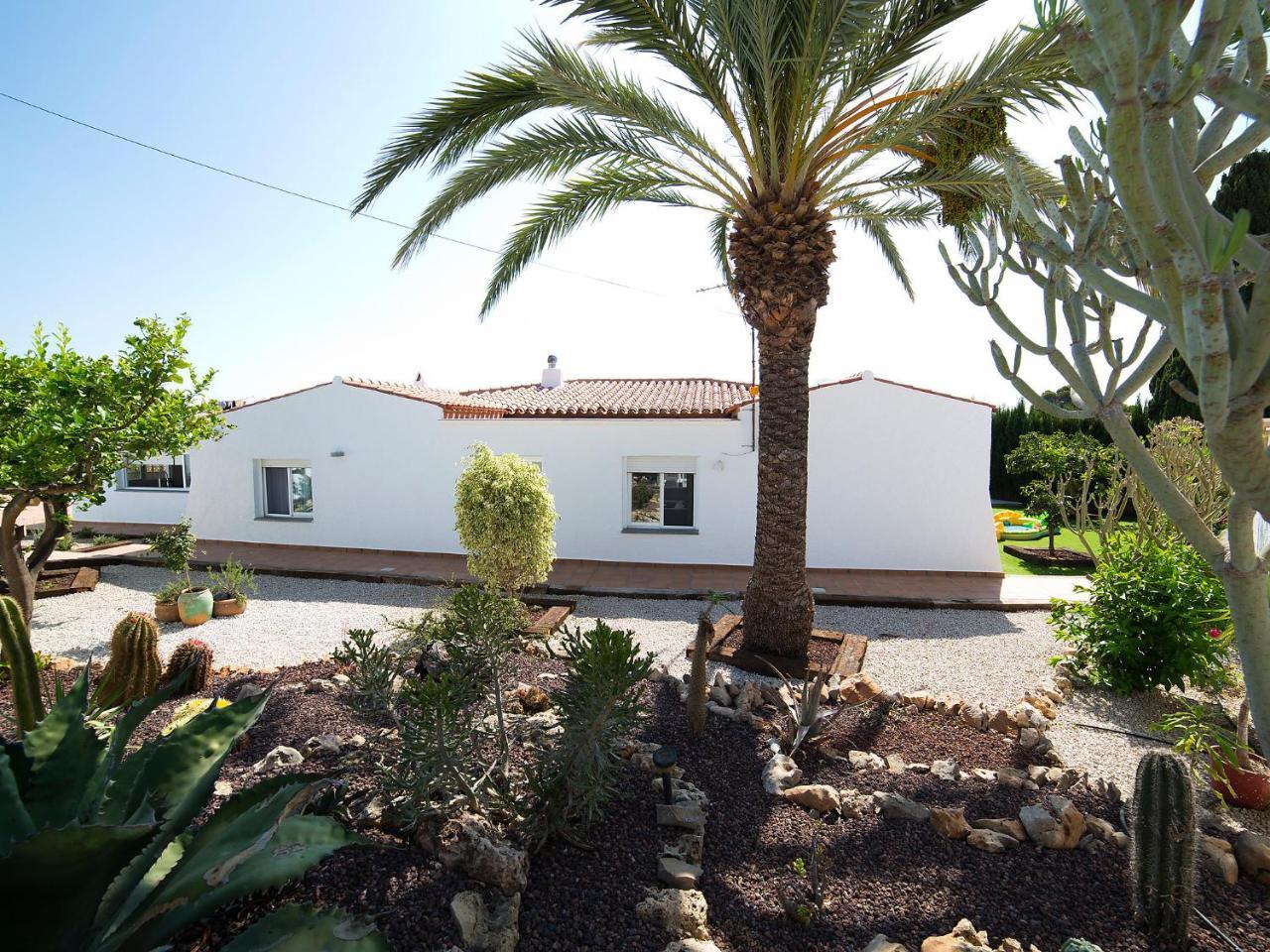 Trebol By Interhome Villa